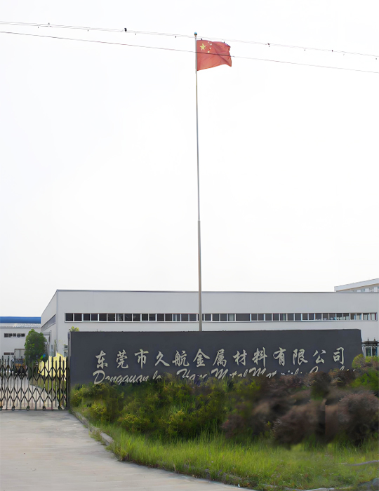 潔臣士科邁柯洗地機，走進車間，領略工業場景清潔利器